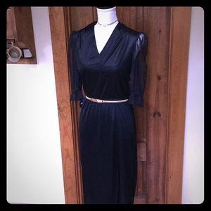 ❤️ Perfect Vintage Little Black Dress ❤️